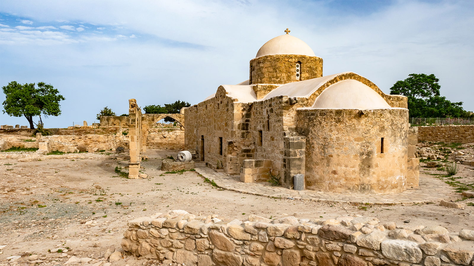 Igreja-nas-ruinas-de-Paphos 