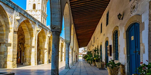 Arcada-da-Igreja-de-Sao-Lazaro-em-Larnaca 