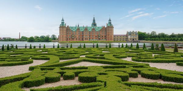 Castelo-de-frederiskborg-hiilrød 