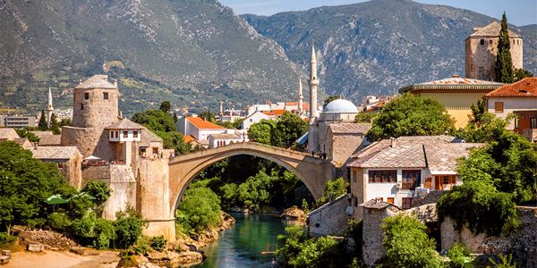 Ponte-Velha-Mostar-Bosnia 