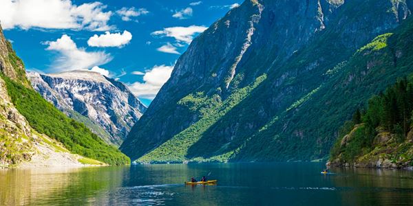 Neroyfjord-Noruega 