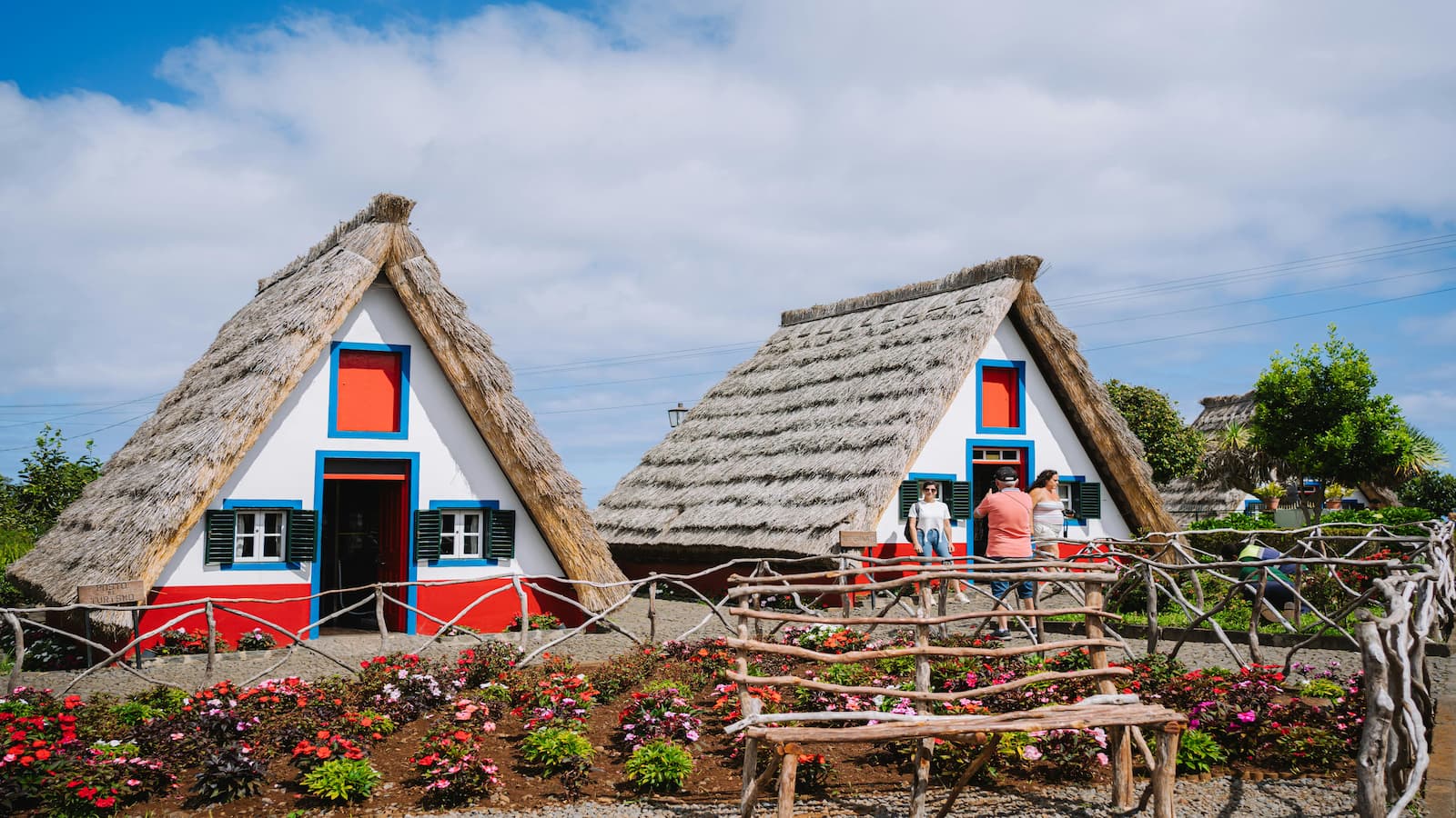 Santana-casas-típicas-madeira 